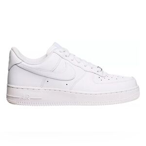 Nike Women's Air Force 1 '07 Shoes 7.5